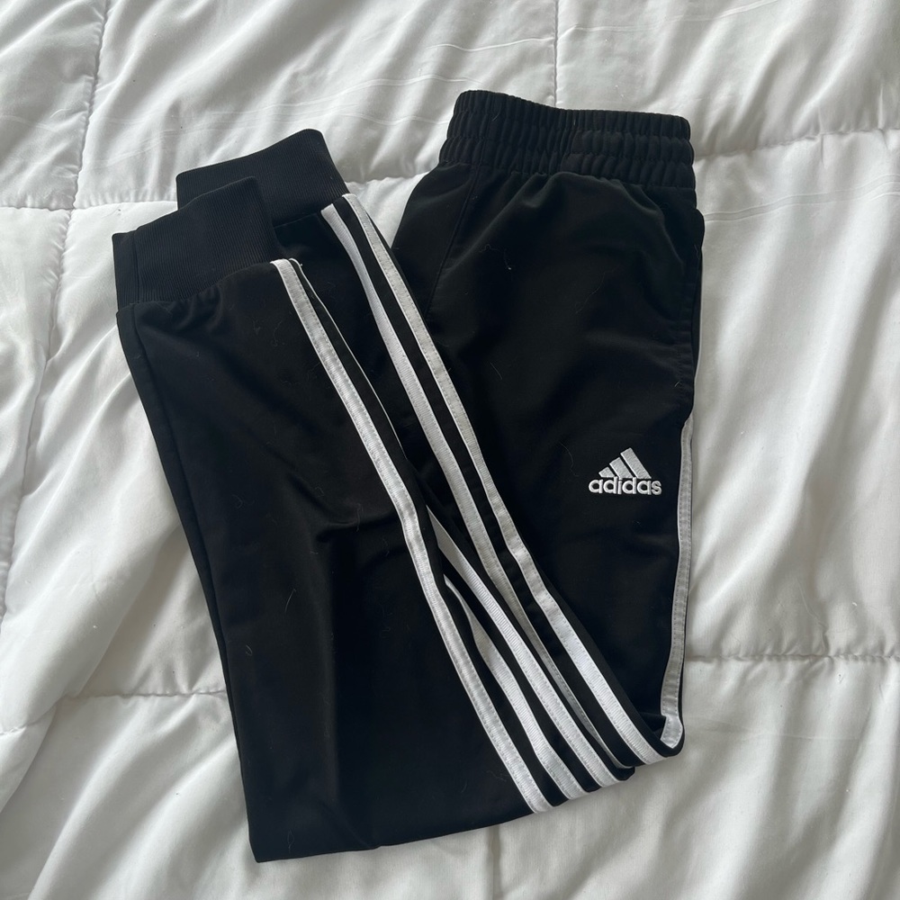adidas sweatpants / joggers , kids size M. would fit womens xs